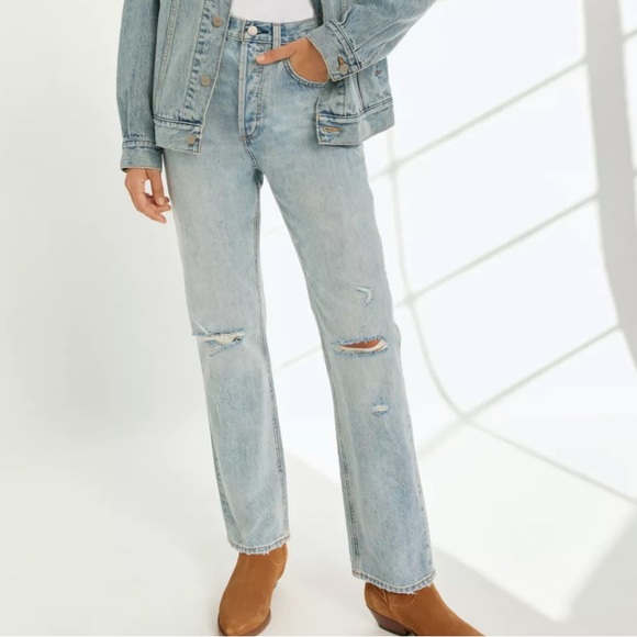 Denim Forum Denim - NWOT Aritzia Denim Forum
The Joni High Rise Loose 29L